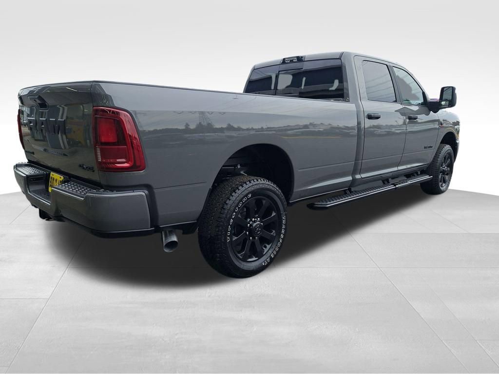 New 2026 RAM 2500 Big Horn AWD/4WD image 6
