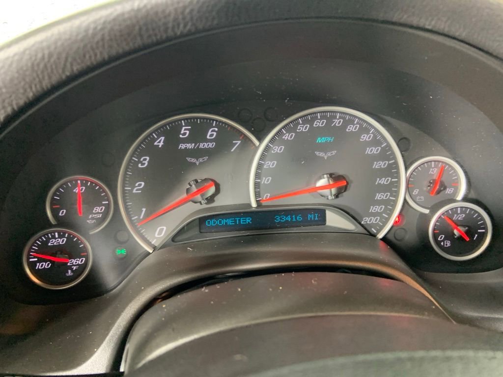 Used 2006 Chevrolet Corvette Coupe w/ Preferred Equipment Group RWD image 23