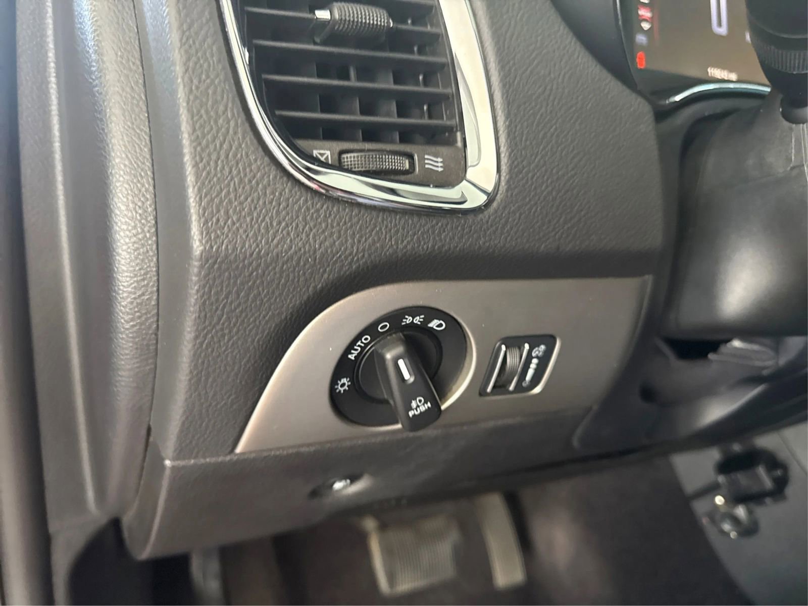 Used 2017 Dodge Durango GT w/ Nav & Power Liftgate Group RWD image 18