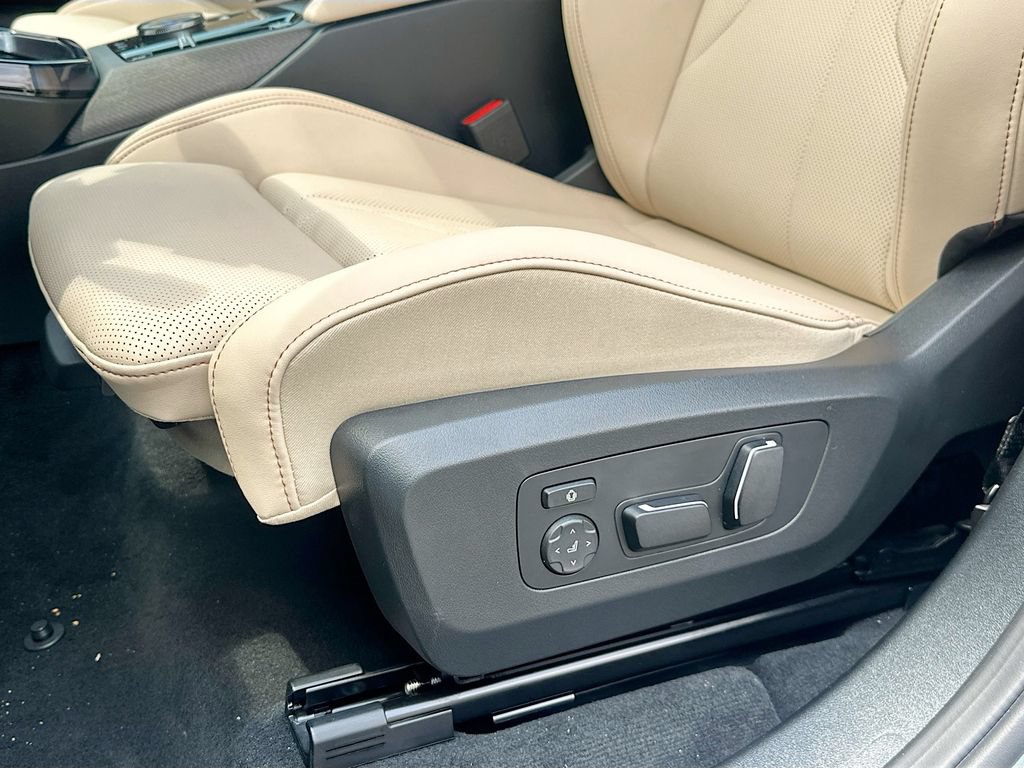 New 2026 BMW X3 xDrive30i w/ Convenience Package AWD/4WD image 18