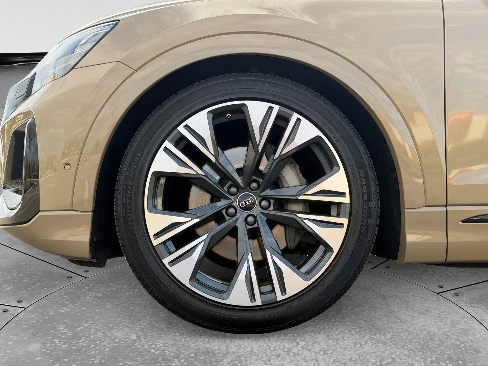 Used 2025 Audi Q8 Prestige AWD/4WD image 10