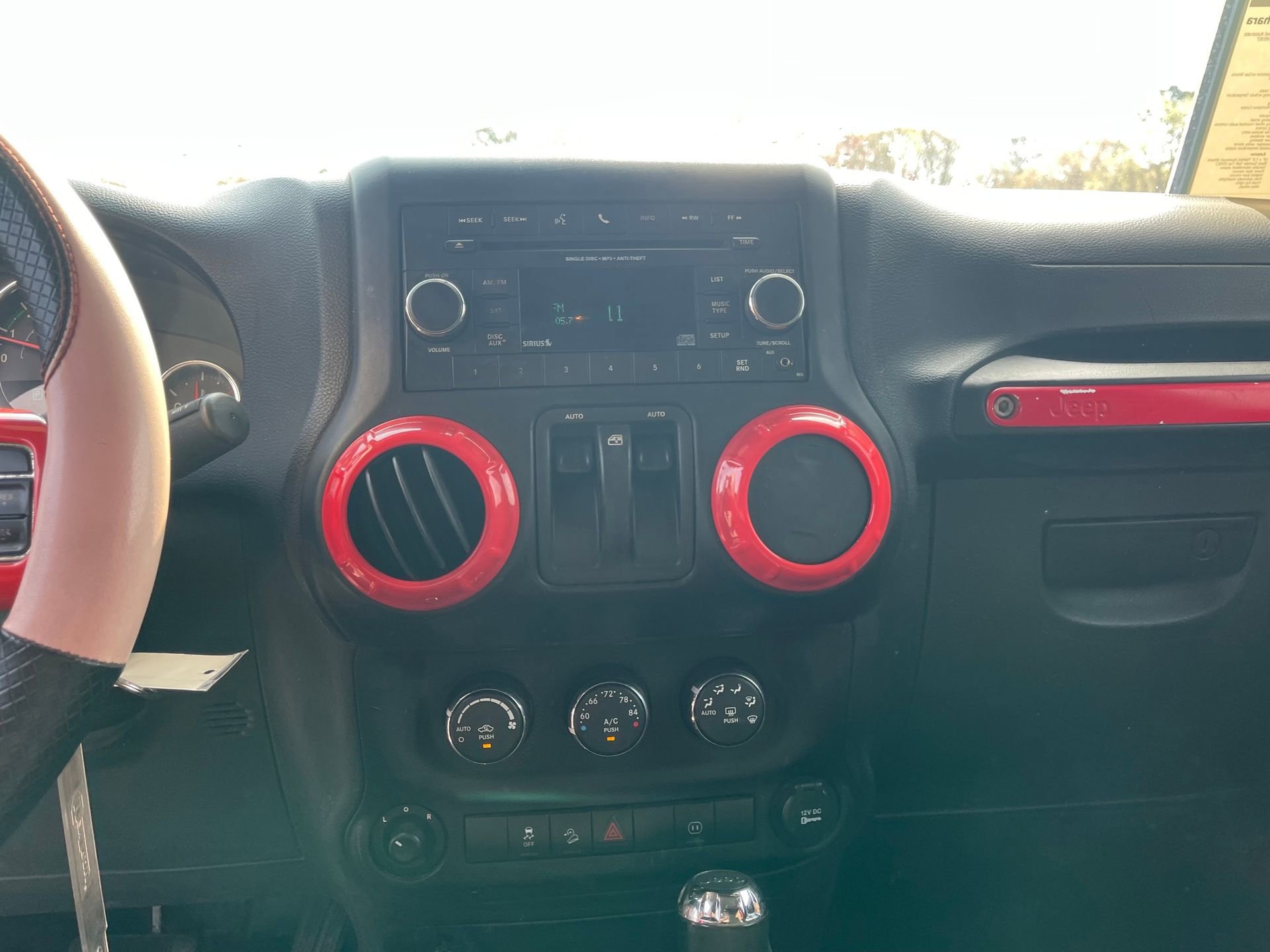 Used 2012 Jeep Wrangler Sahara w/ Connectivity Group image 17