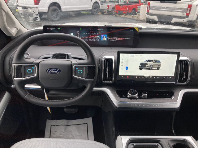 Used 2026 Ford Expedition Max Platinum w/ Platinum Ultimate Package AWD/4WD image 12