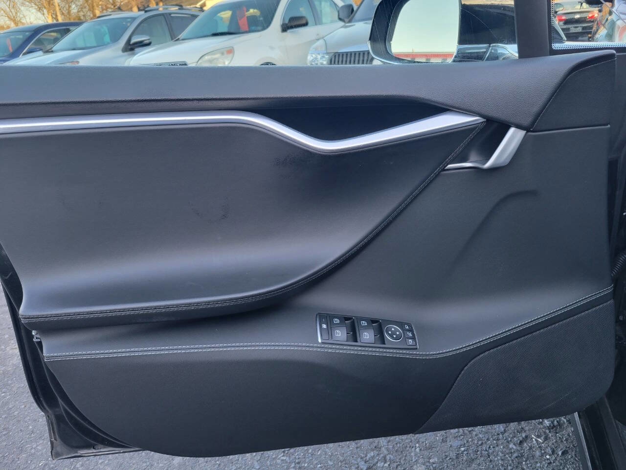 Used 2015 Tesla Model S 85D image 12