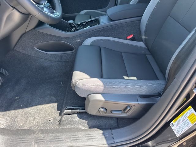 New 2025 Volvo EX40 Core w/ Climate Package AWD/4WD image 16