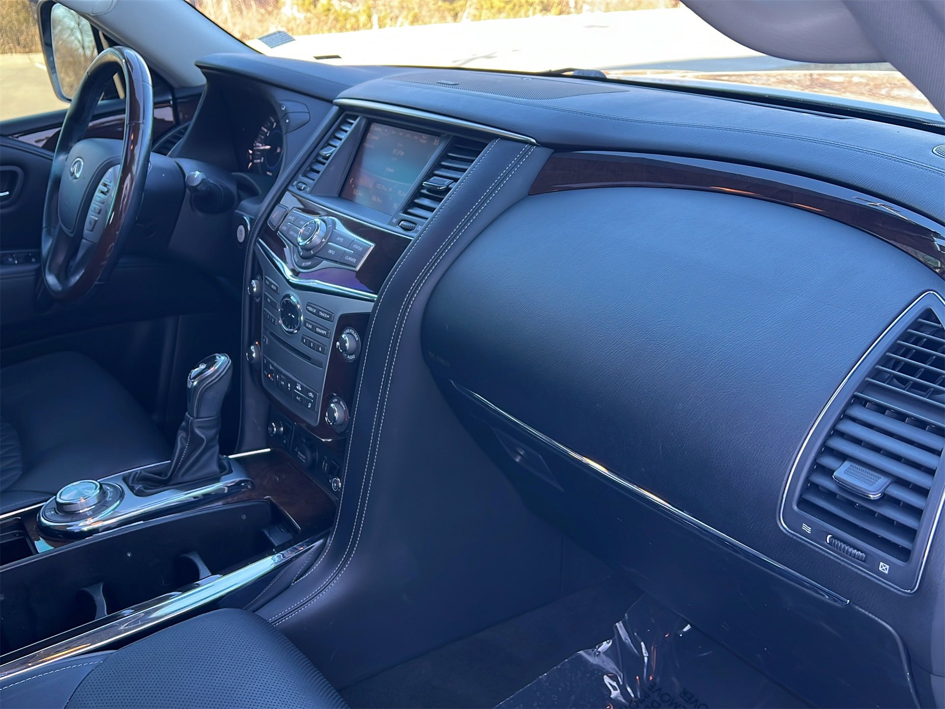 Certified 2018 INFINITI QX80 4WD w/ Deluxe Technology Package image 36