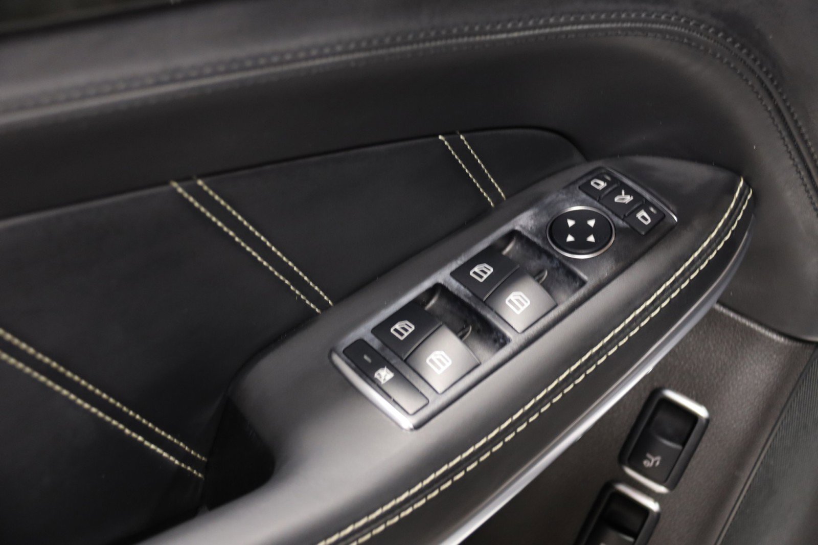 Used 2019 Mercedes-Benz GLS 63 AMG 4MATIC w/ AMG Night Styling Package image 66