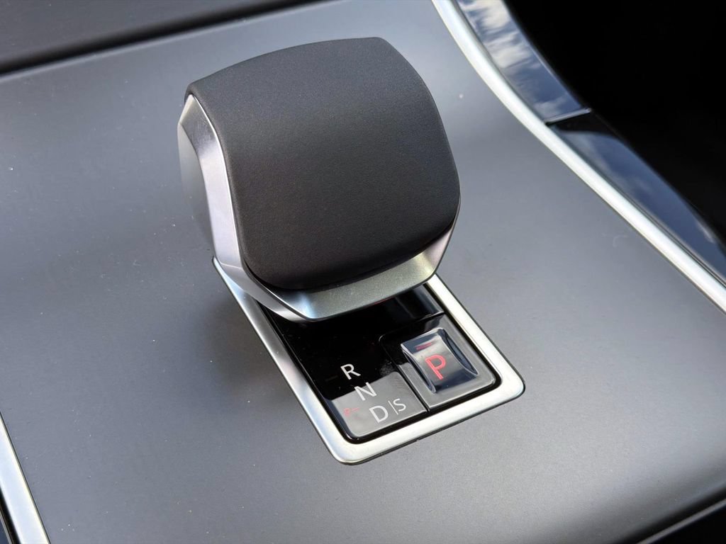 New 2026 Land Rover Range Rover Velar S AWD/4WD image 24