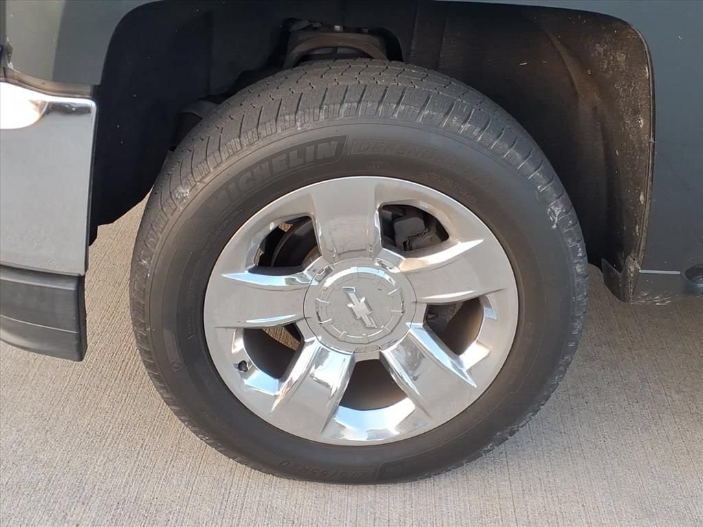 Used 2017 Chevrolet Silverado 1500 LTZ w/ High Desert Package AWD/4WD image 8