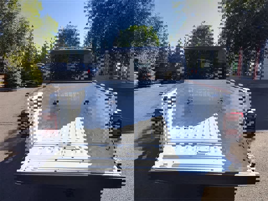 New 2025 Jeep Gladiator Rubicon w/ Convenience Group image 22