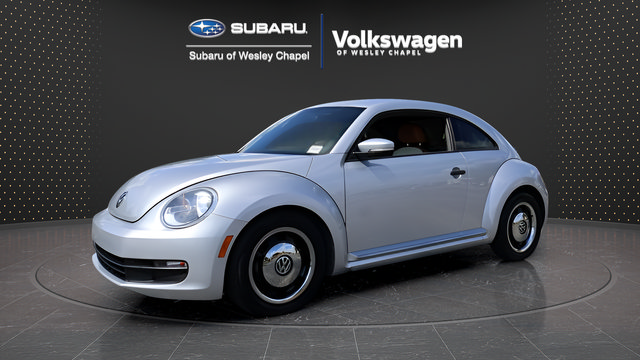 Used 2015 Volkswagen Beetle 1.8T Classic FWD image 4