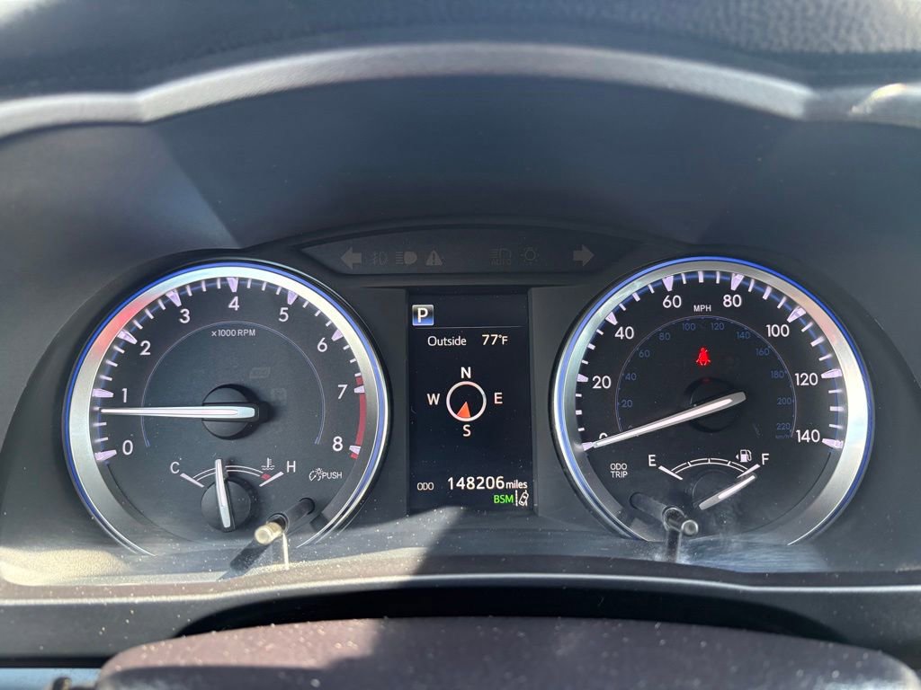 Used 2018 Toyota Highlander Limited AWD/4WD image 23