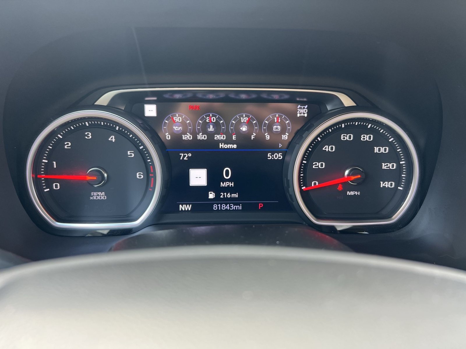 Used 2021 Chevrolet Tahoe Premier AWD/4WD image 17