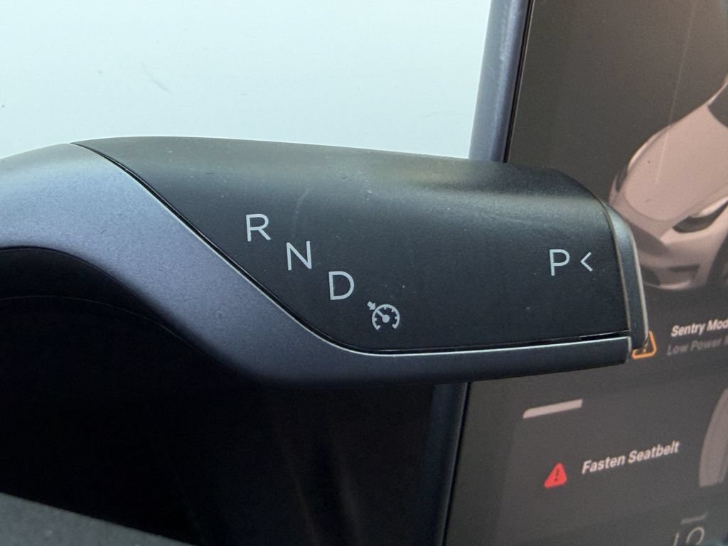 Used 2021 Tesla Model Y Long Range AWD/4WD image 19
