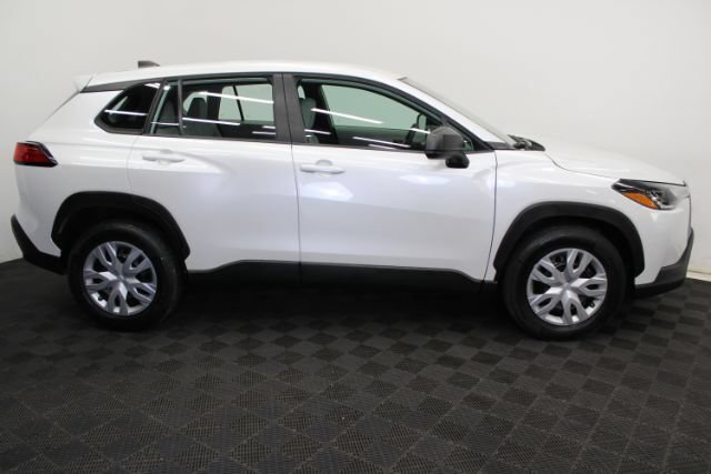 Used 2023 Toyota Corolla Cross L FWD image 4