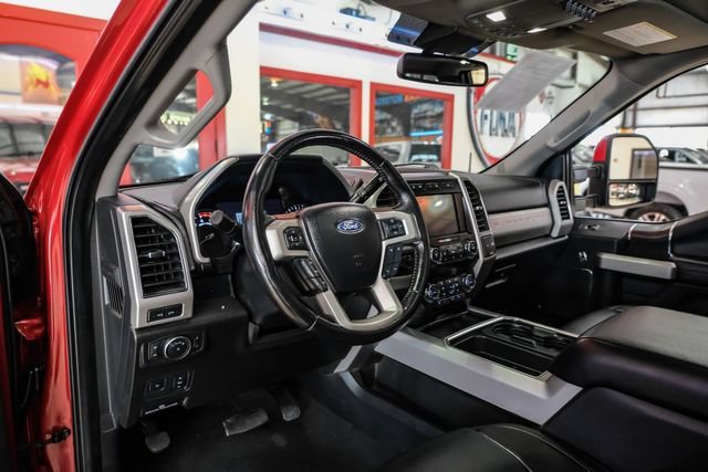 Used 2021 Ford F250 Lariat w/ Lariat Ultimate Package AWD/4WD image 5