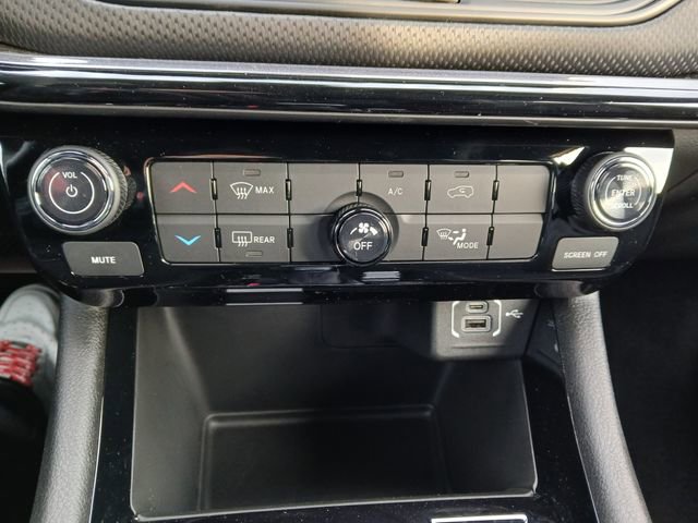 New 2026 Jeep Compass Latitude AWD/4WD image 31