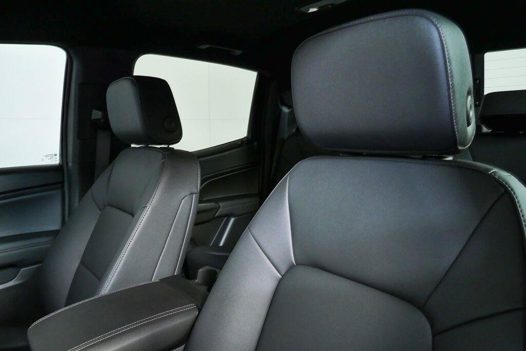 New 2026 GMC Canyon Elevation w/ Convenience Package RWD image 12