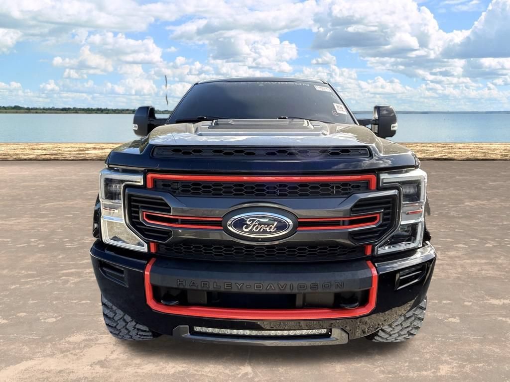 Used 2021 Ford F250 Lariat w/ Lariat Ultimate Package AWD/4WD image 2