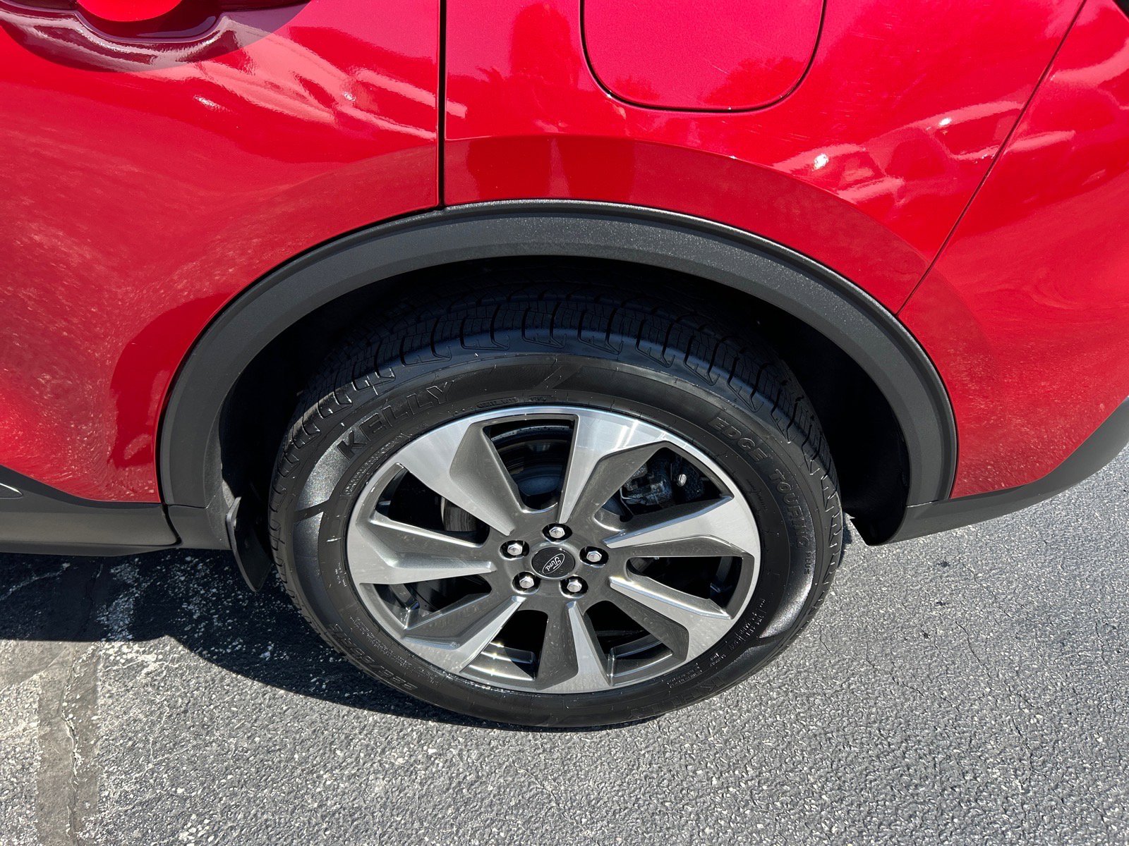 Certified 2023 Ford Escape Platinum AWD/4WD image 30