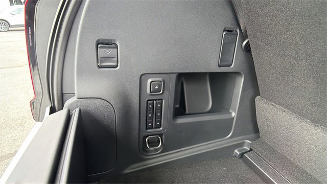 New 2025 Ford Expedition Active image 13