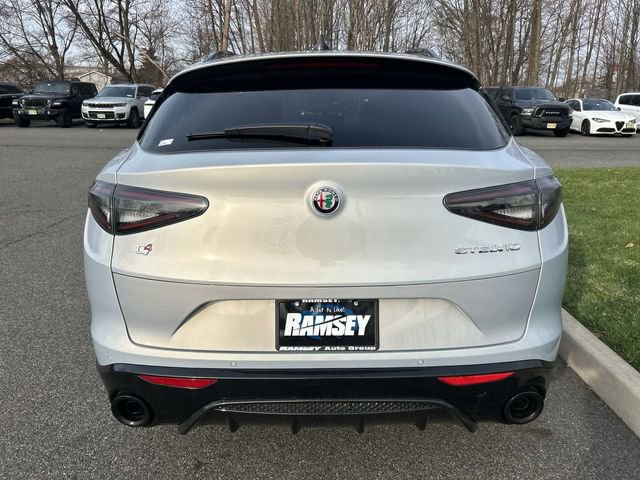 New 2026 Alfa Romeo Stelvio Sprint w/ Convenience Package AWD/4WD image 16