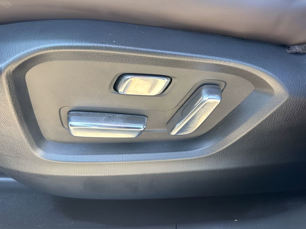 Used 2025 MAZDA CX-5 Signature image 10