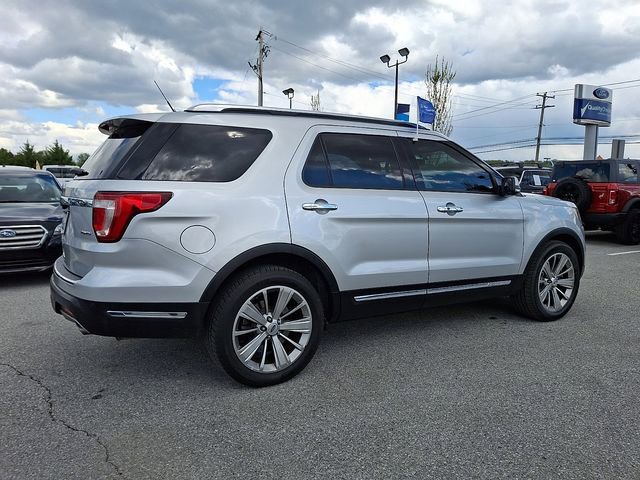 Certified 2018 Ford Explorer Limited AWD/4WD image 11