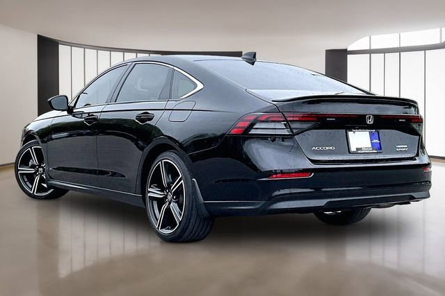 Used 2023 Honda Accord Sport image 4