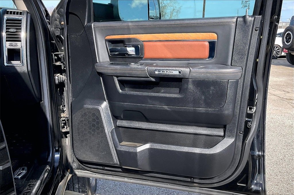 Used 2014 RAM 3500 Laramie Longhorn image 29
