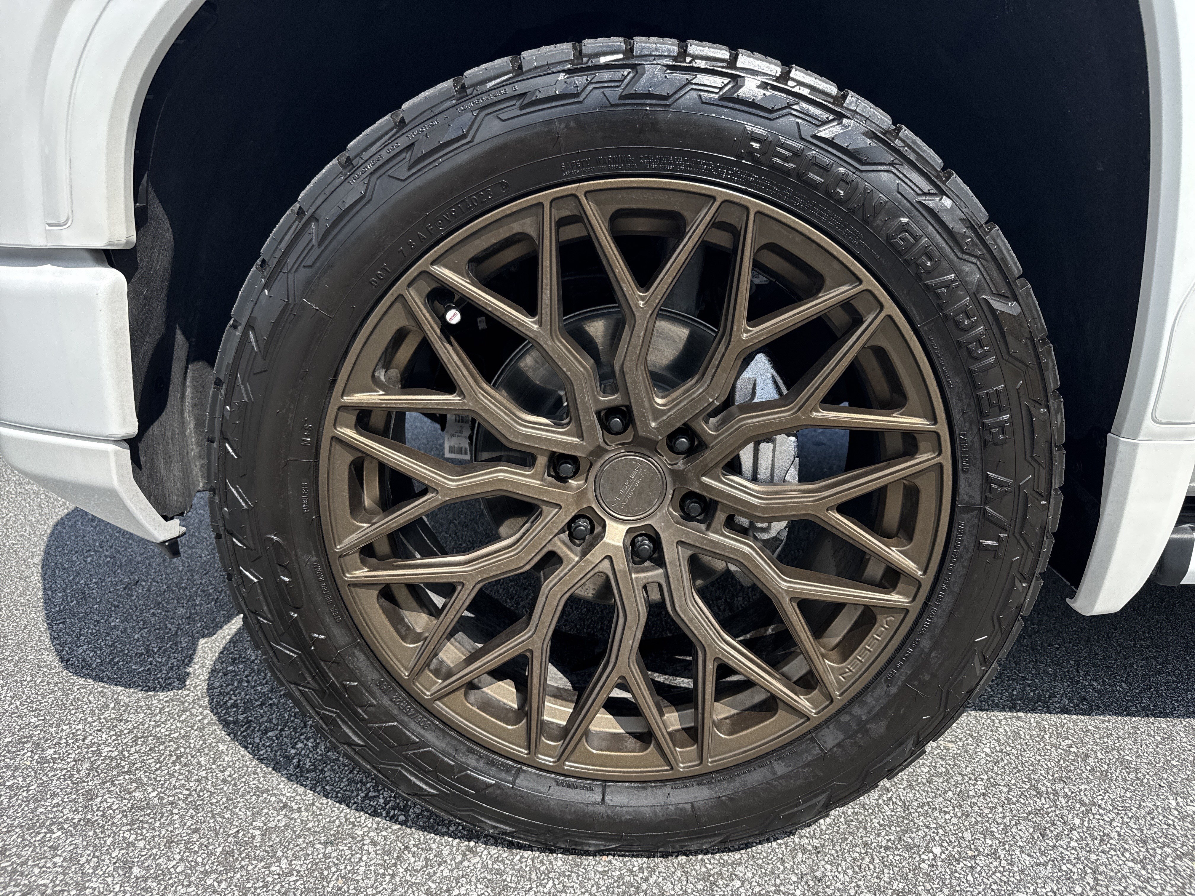 Used 2024 GMC Sierra 1500 Denali Ultimate AWD/4WD image 13