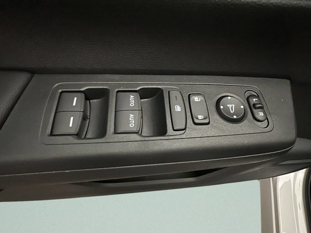 New 2026 Honda CR-V EX image 9
