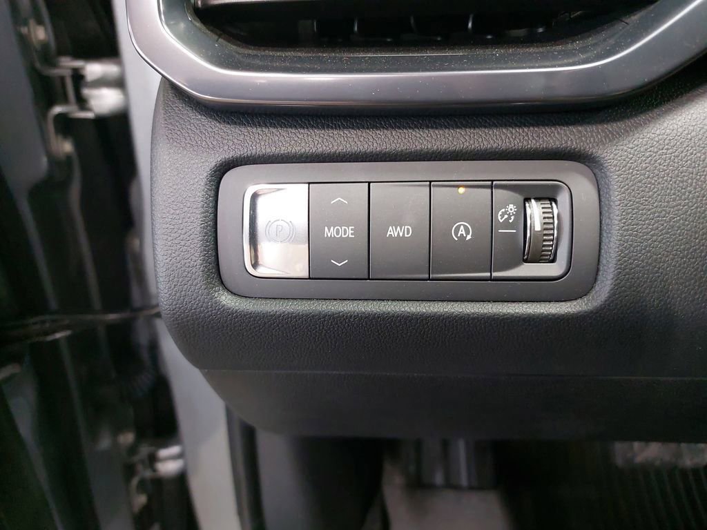 Used 2025 GMC Acadia AT4 w/ Luxury Package AWD/4WD image 29