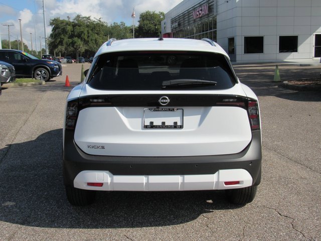 New 2026 Nissan Kicks SV image 4