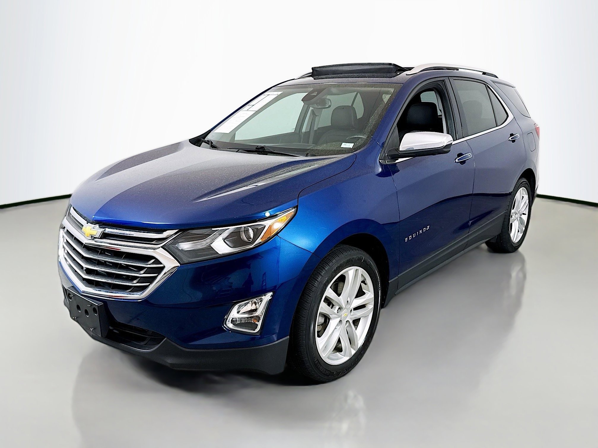 Used 2019 Chevrolet Equinox Premier image 3