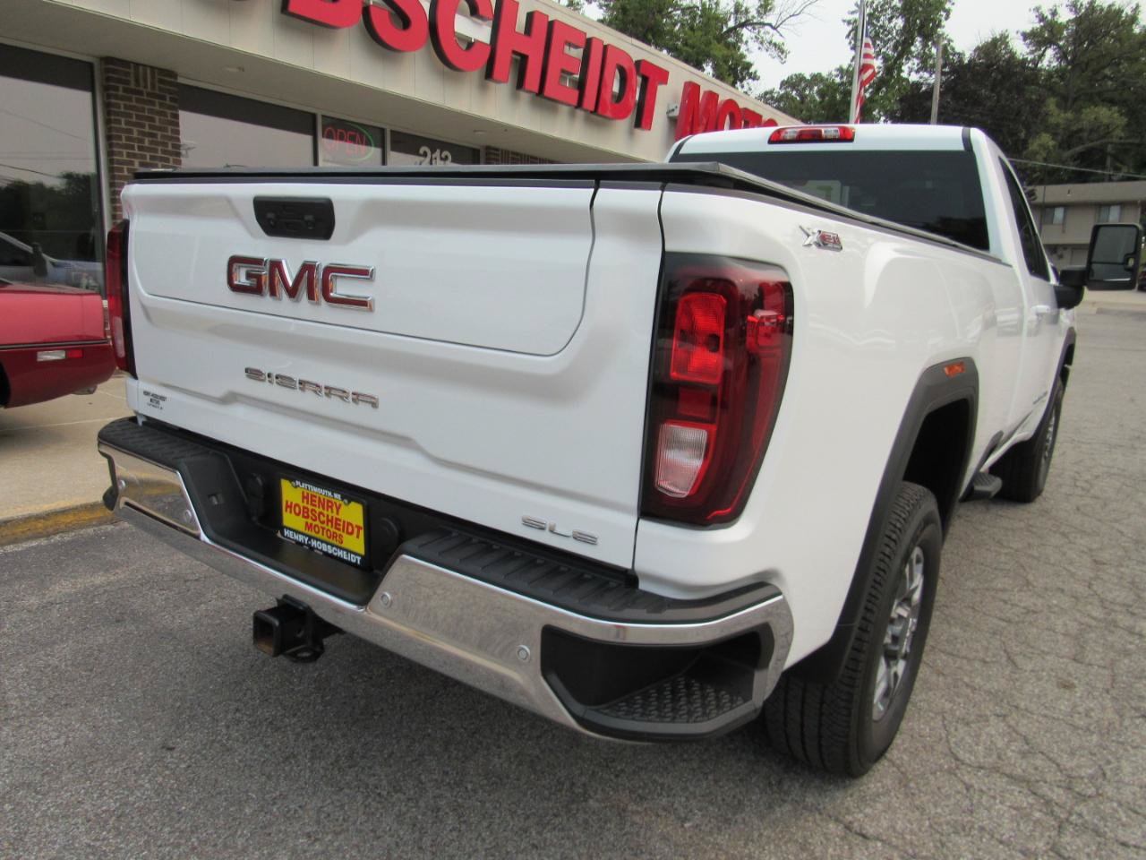 Used 2025 GMC Sierra 2500 SLE w/ SLE Convenience Package AWD/4WD image 10