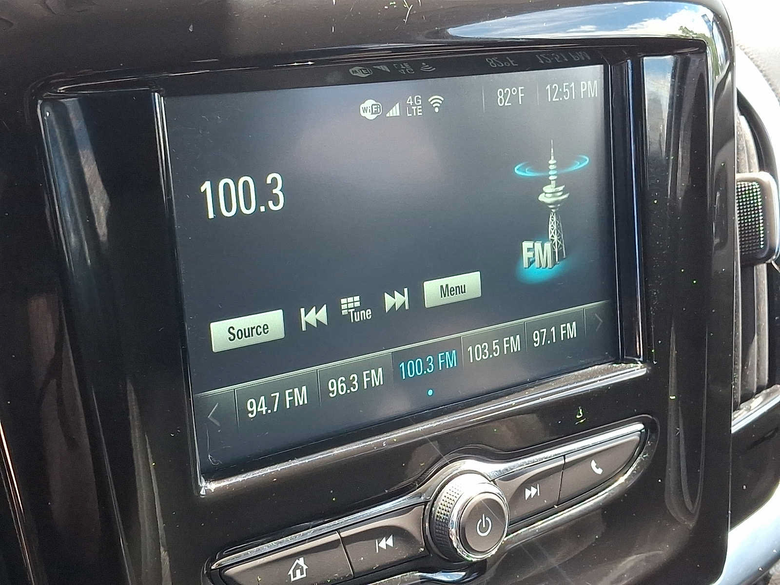 Used 2019 Chevrolet Traverse LS FWD image 17