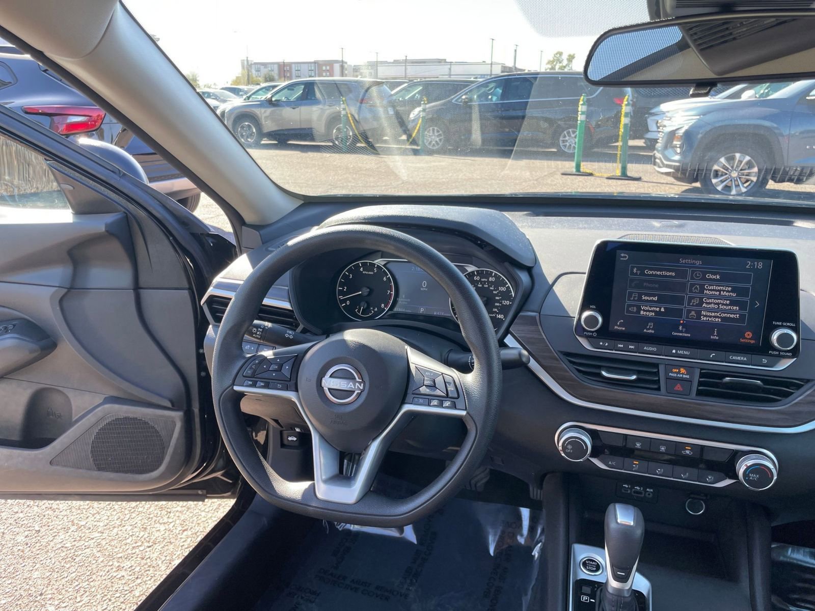 Used 2025 Nissan Altima 2.5 SV image 35