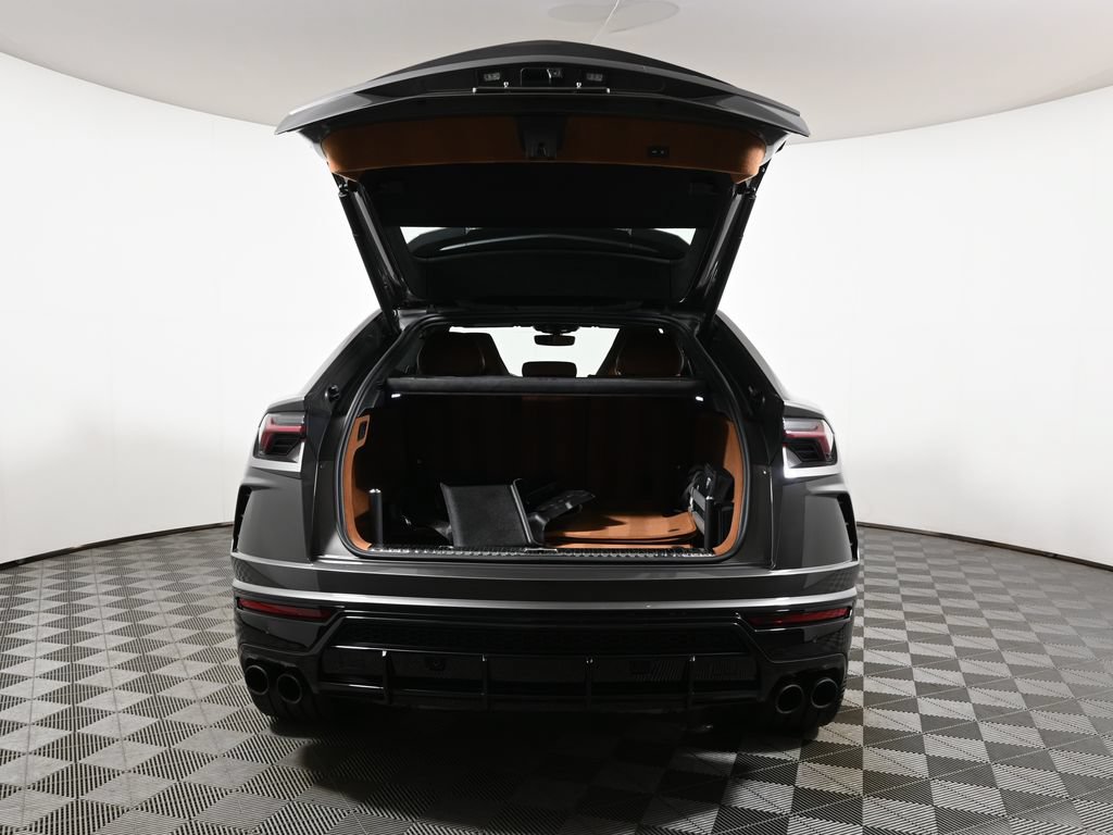 Used 2021 Lamborghini Urus AWD/4WD image 38
