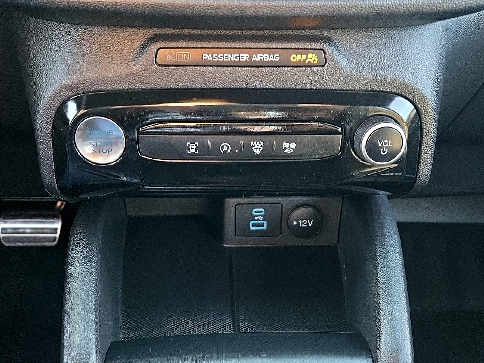 Certified 2023 Ford Escape ST-Line w/ Tech Pack #1 AWD/4WD image 19