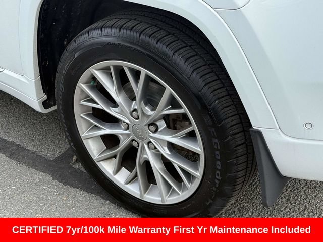 Used 2023 Jeep Grand Cherokee Summit AWD/4WD image 13