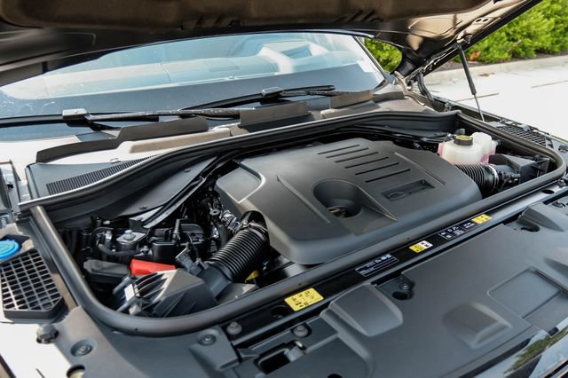 New 2026 Land Rover Range Rover SE AWD/4WD image 59