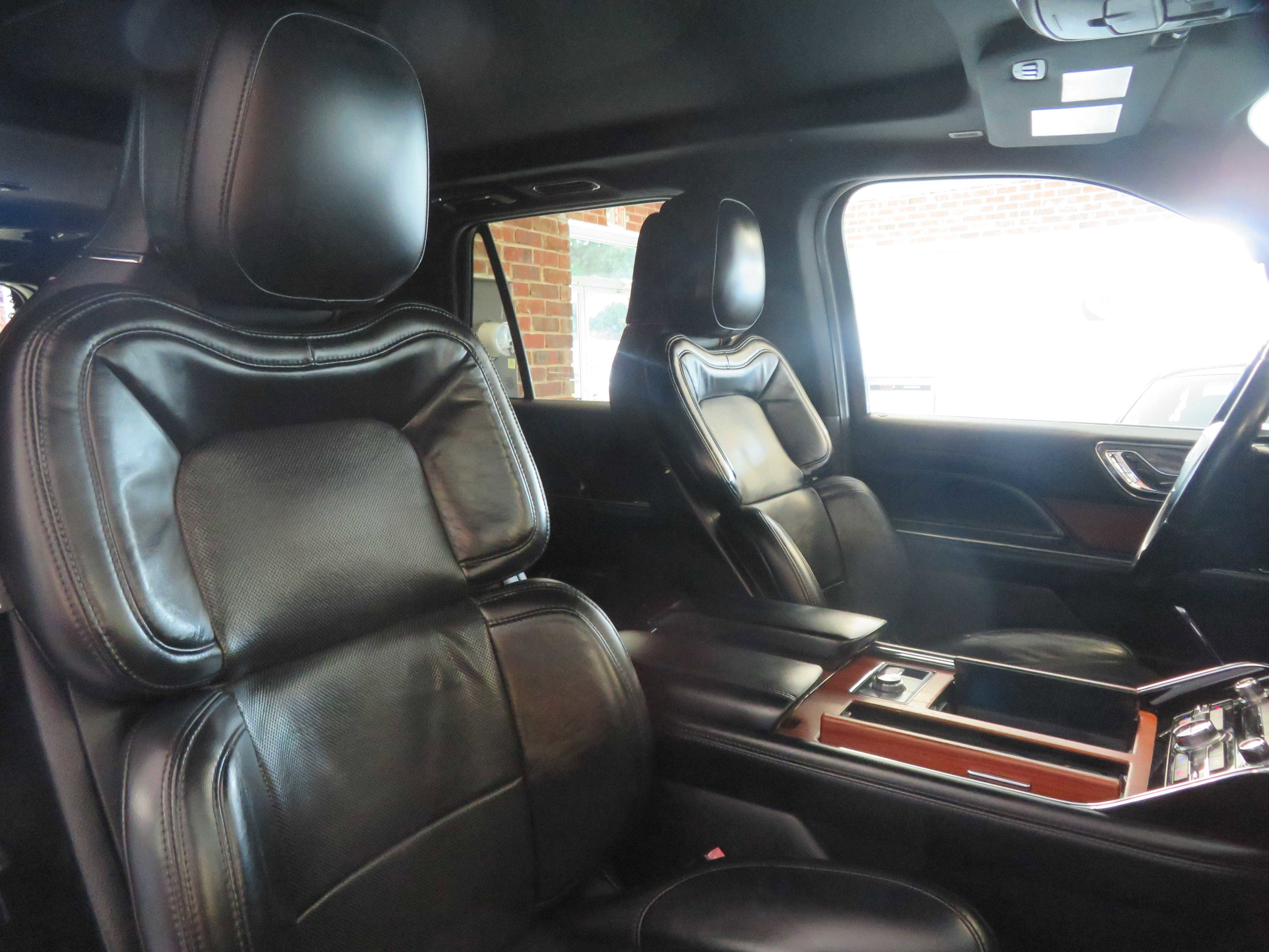 Used 2020 Lincoln Navigator L Reserve image 25