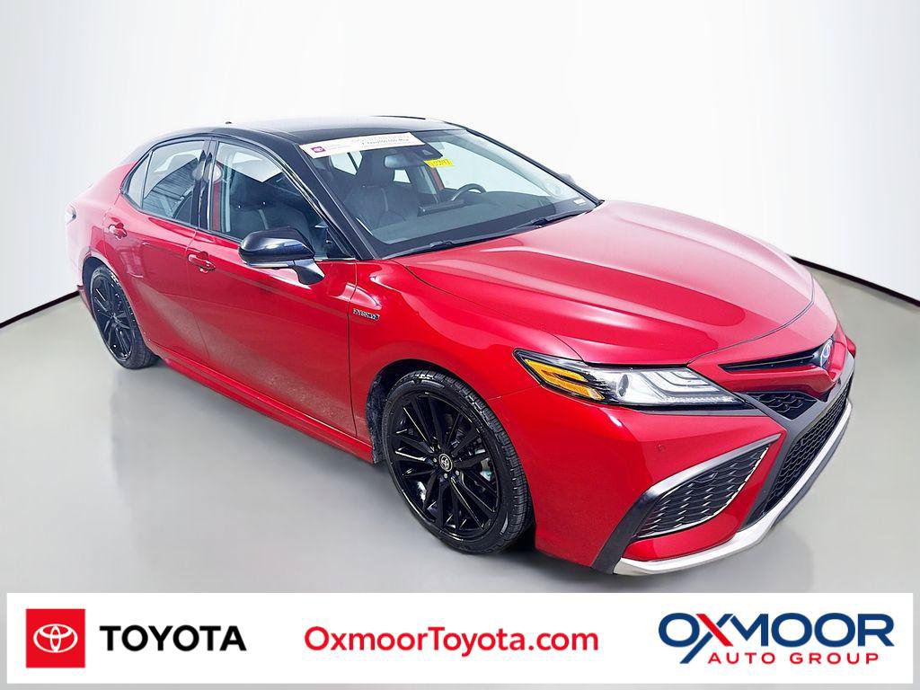 Used 2021 Toyota Camry XSE w/ Navigation Upgrade Package FWD image 1