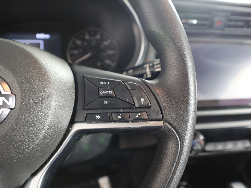 Used 2022 Nissan Kicks SV FWD image 39
