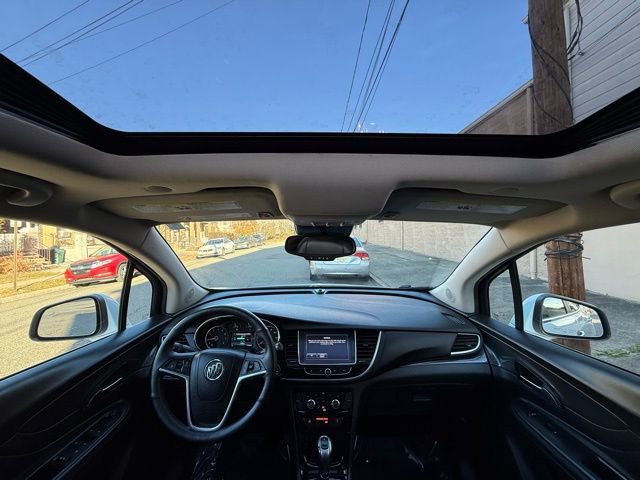 Used 2018 Buick Encore Essence w/ Experience Buick Package image 32