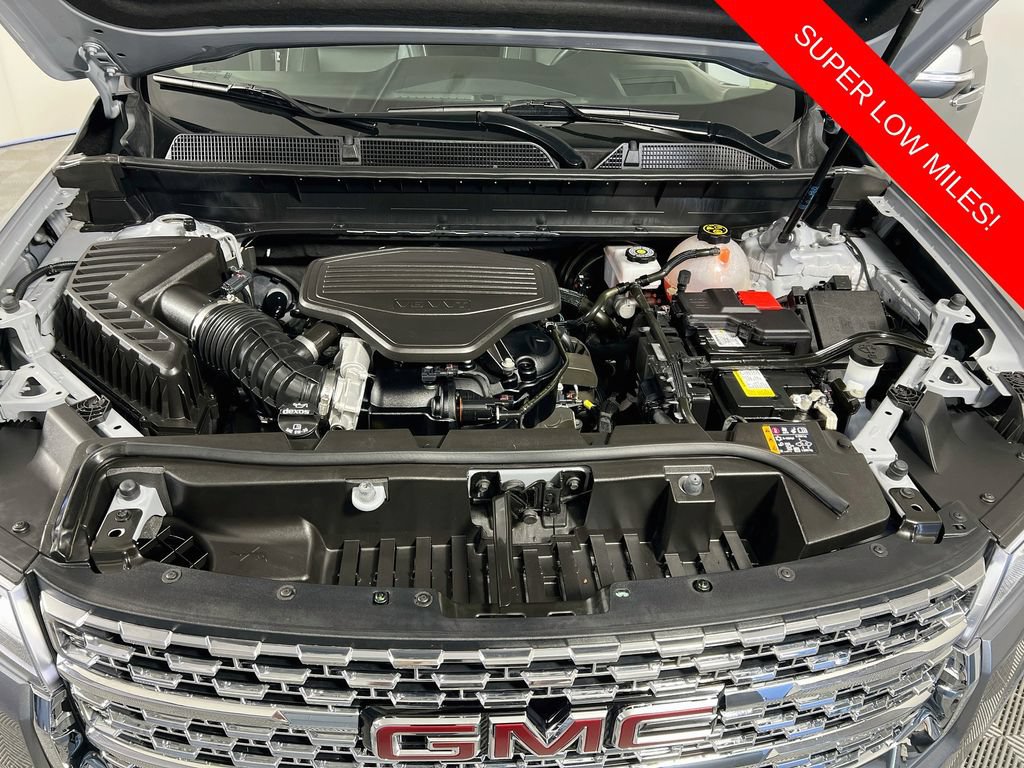 Used 2021 GMC Acadia Denali w/ Denali Ultimate Package AWD/4WD image 33
