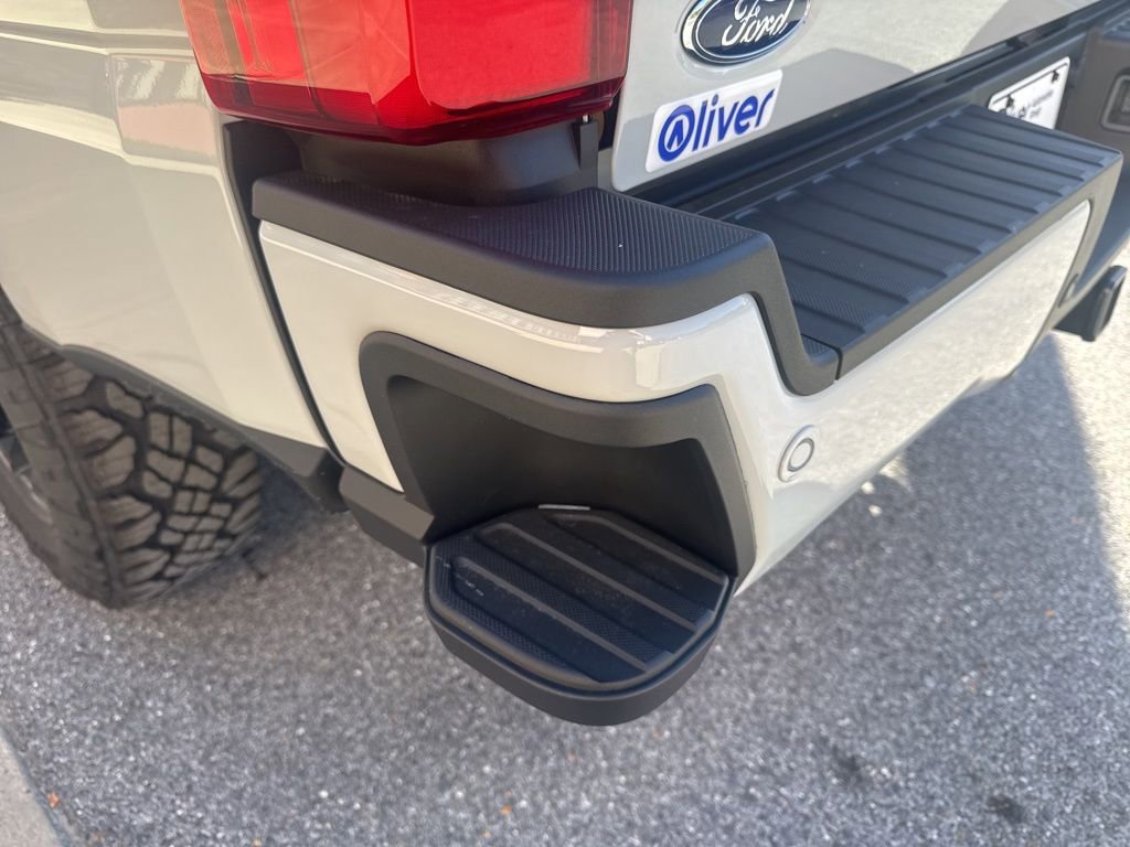 New 2026 Ford F350 Platinum w/ Tremor Off-Road Package image 19