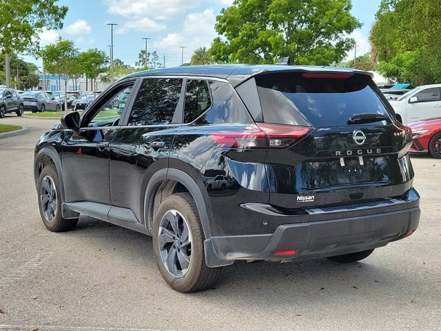 Used 2026 Nissan Rogue SV FWD image 7