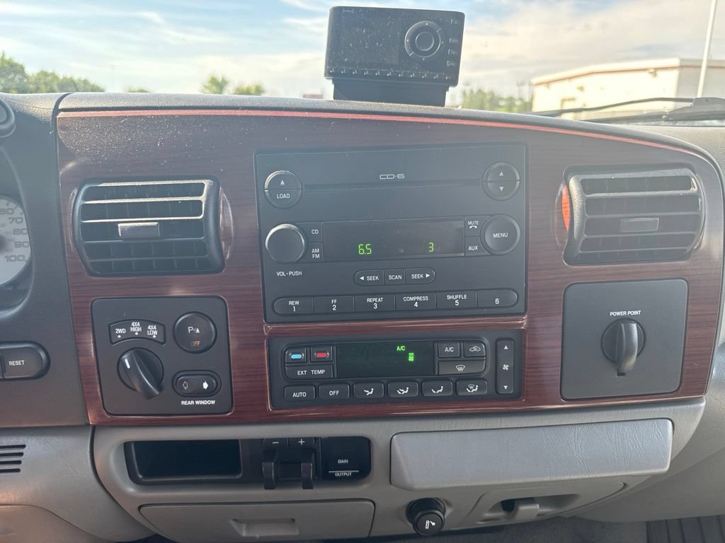 Used 2006 Ford F350 Lariat AWD/4WD image 19
